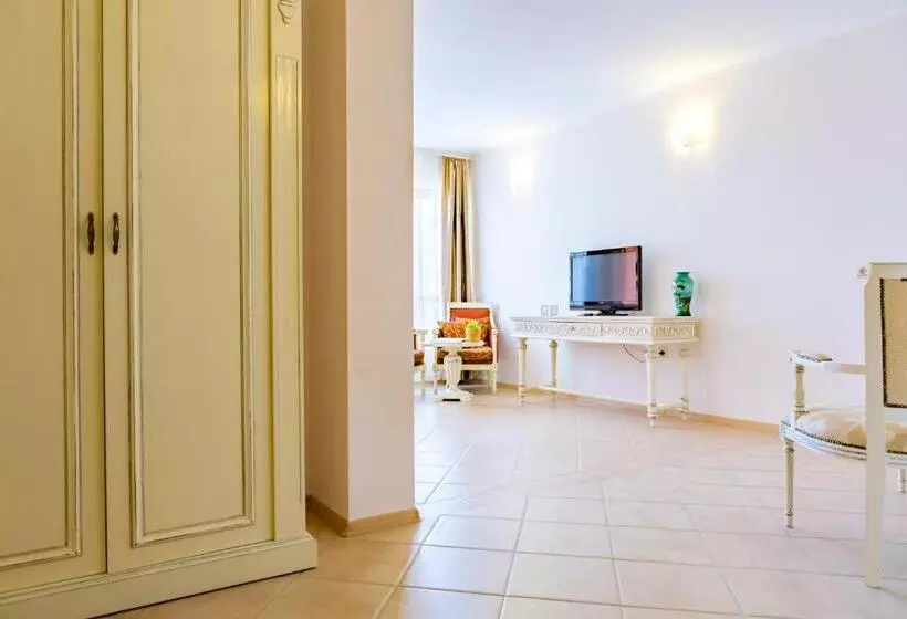 Hotelli Primea Beach Residence