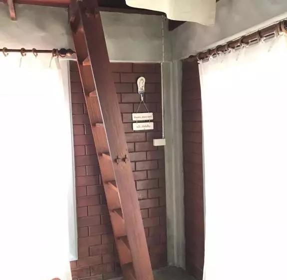 Hotelli Rachavadee Bankrut Resort