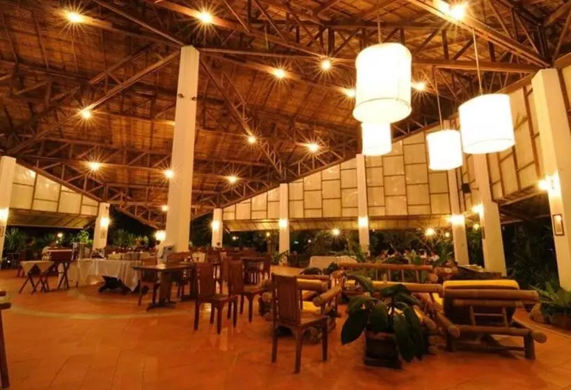 Hotelli Rachavadee Bankrut Resort