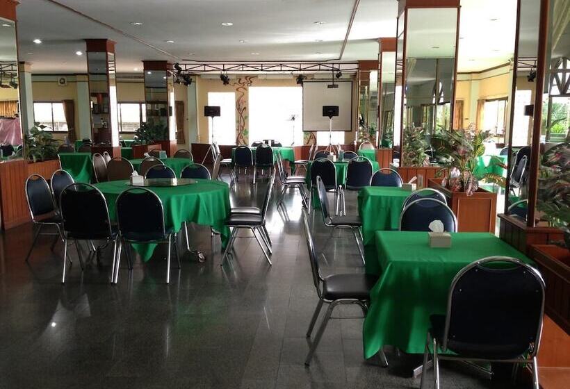 Отель Ranong Garden