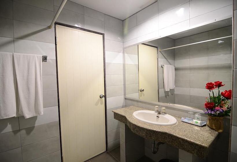 Отель Ranong Garden