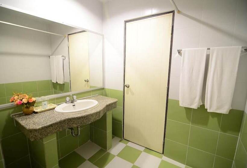 Отель Ranong Garden