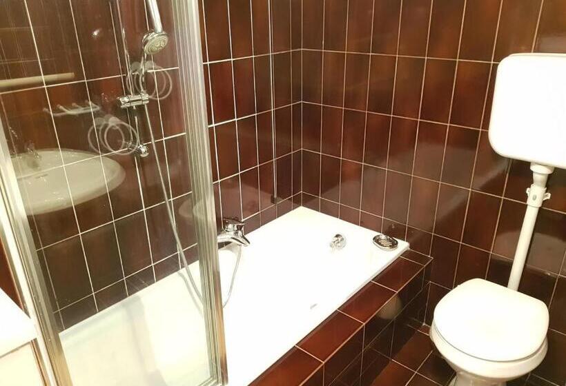 בית מלון כפרי Residence Portofino Est