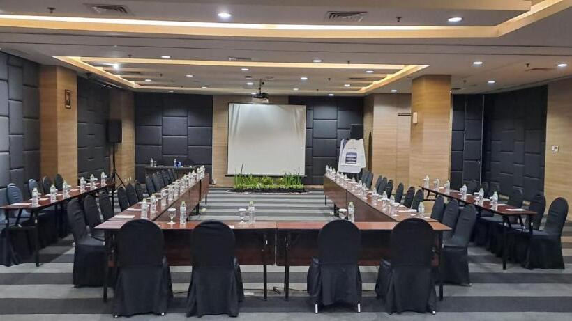 Vasaka Hotel Jakarta Managed By Dafam