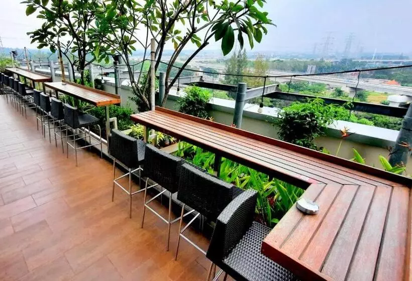 Vasaka Hotel Jakarta Managed By Dafam