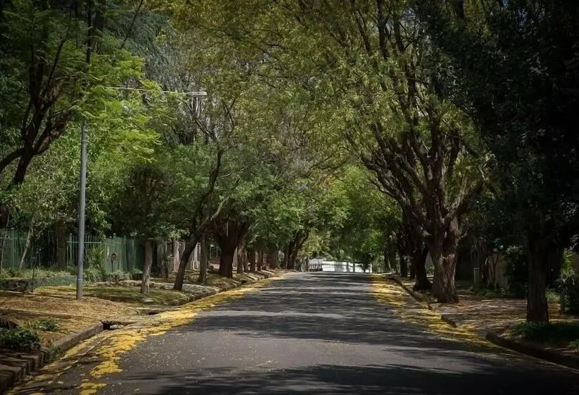 ペンション Adeo