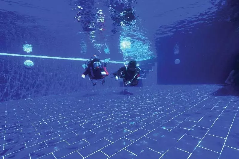 Lomakeskus Tulamben Wreck Divers