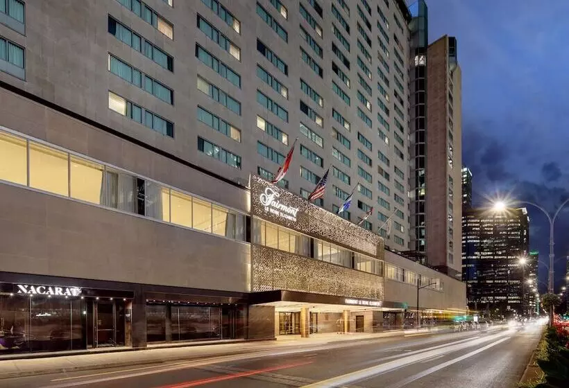 ホテル Fairmont The Queen Elizabeth Gold Experience