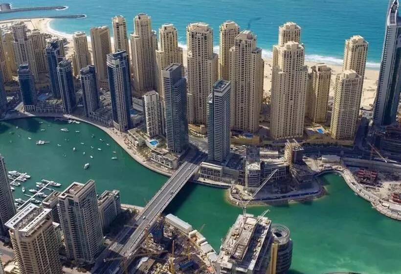 Bollywood Beach Hostel