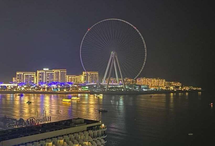 Bollywood Beach Hostel