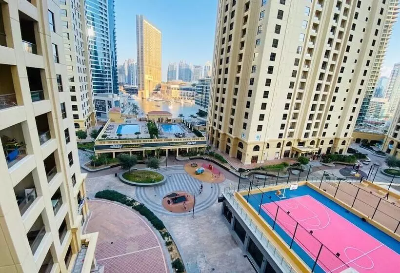 Bollywood Beach Hostel