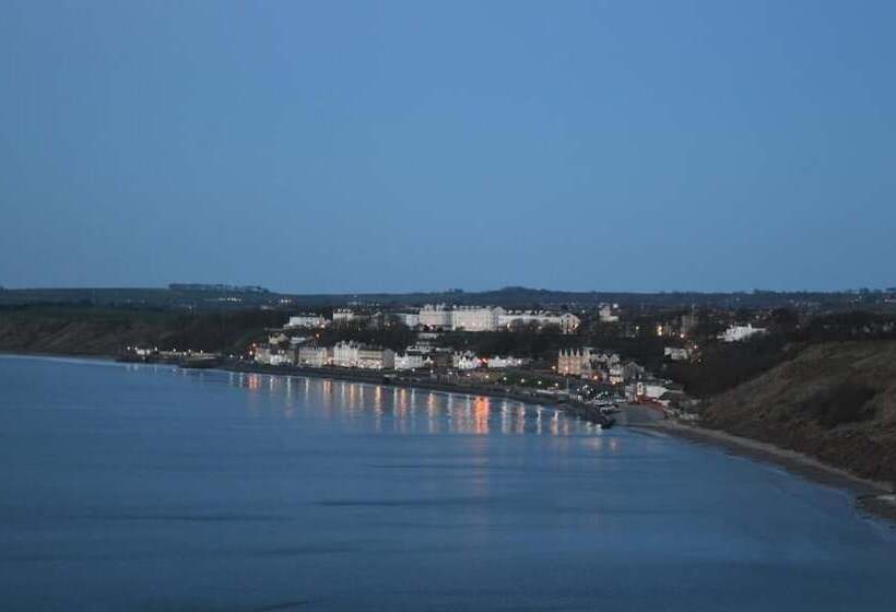 Bed and Breakfast Orchard Lodge & Wolds Restaurant