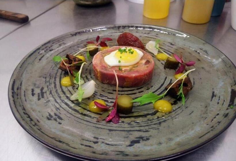 Bed and Breakfast Orchard Lodge & Wolds Restaurant