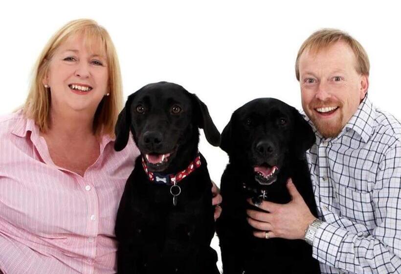 Bed and Breakfast Orchard Lodge & Wolds Restaurant