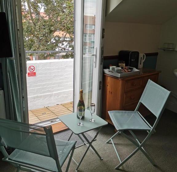 Bed and Breakfast The Beaches