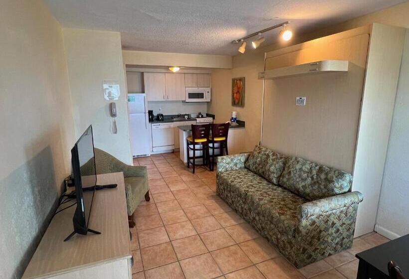 בית מלון כפרי Enchanted Isle Hollywood Beach Resort