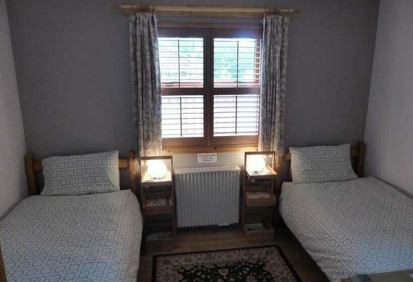 בית מלון כפרי Clifton Cottage