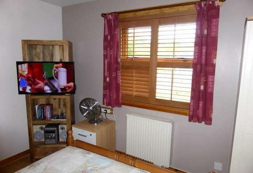 בית מלון כפרי Clifton Cottage