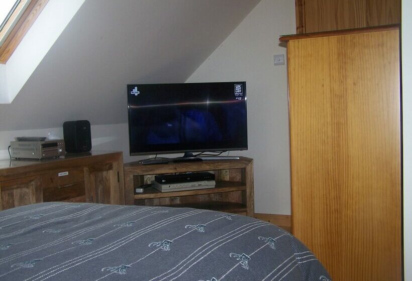 בית מלון כפרי Clifton Cottage