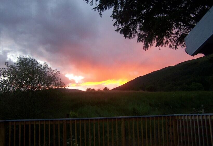 בית מלון כפרי Clifton Cottage