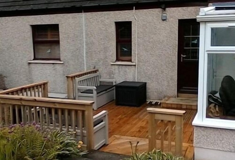 בית מלון כפרי Clifton Cottage