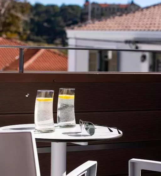 Hotelli George