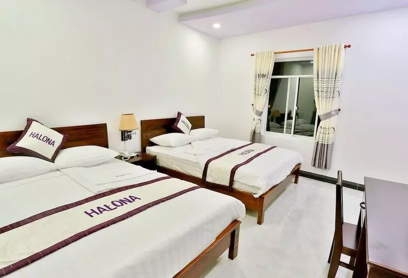 هتل Halona