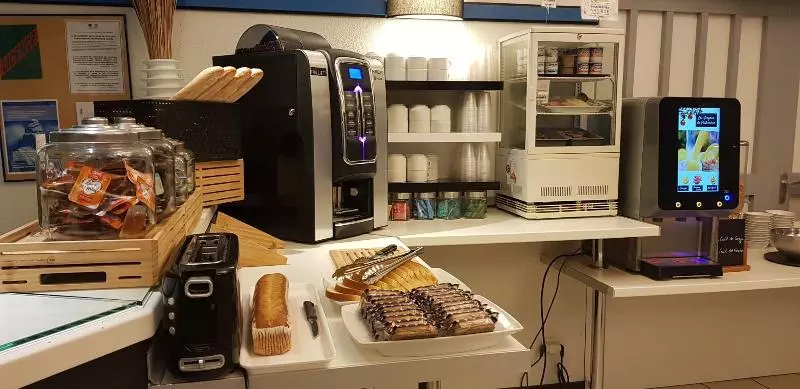 ホテル Ibis Budget Saint Christol Les Ales