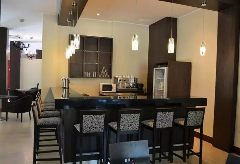 هتل Jardy Hôtel & Suites