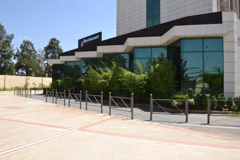 هتل Jardy Hôtel & Suites