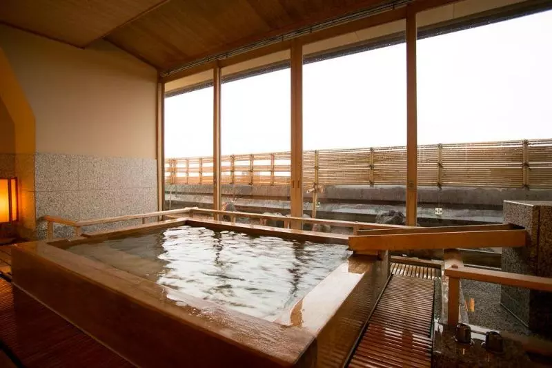 Hotelli Kaike Tsuruya