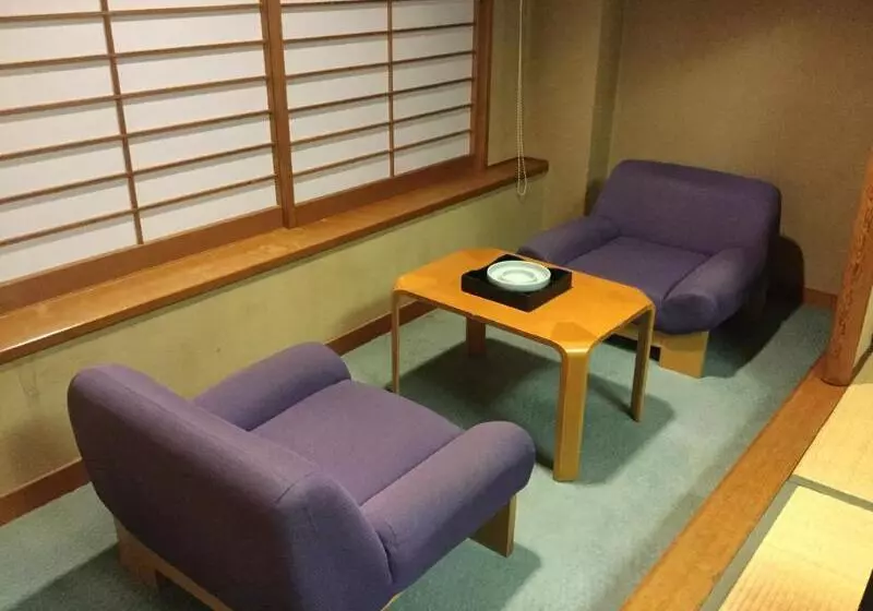 Hotelli Kaike Tsuruya