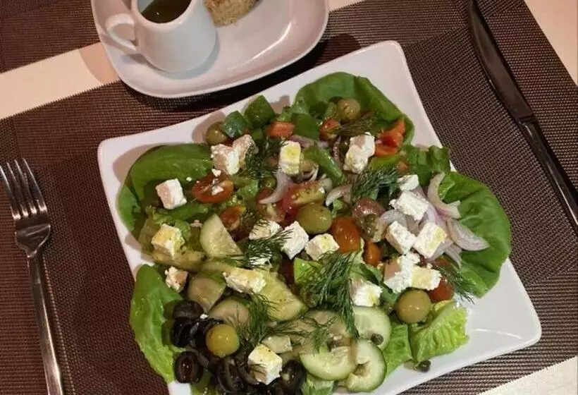 هتل Le Petit Saint Tropez