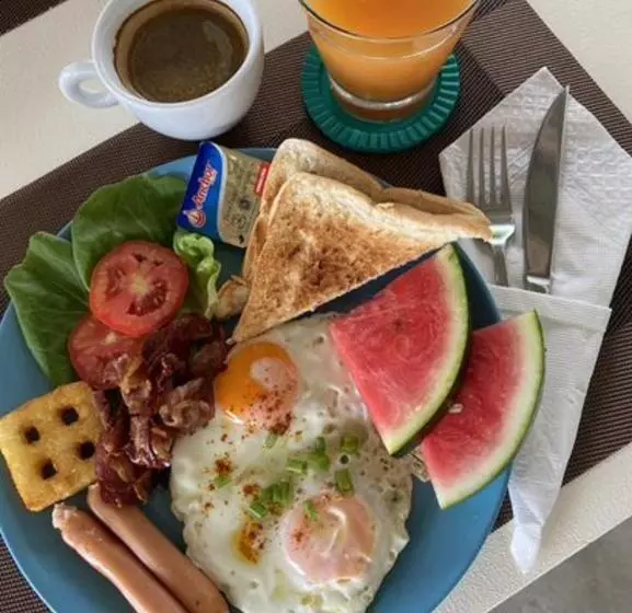 هتل Le Petit Saint Tropez