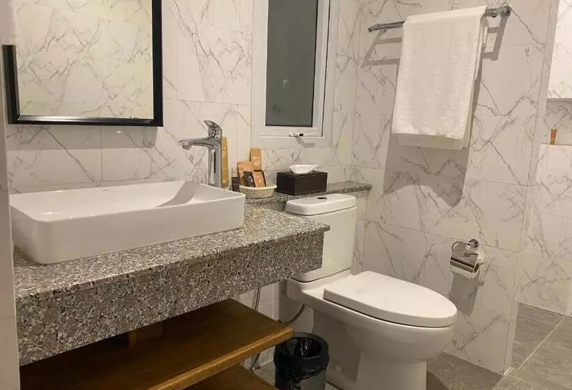 هتل Le Petit Saint Tropez