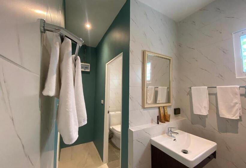 Otel Le Petit Saint Tropez