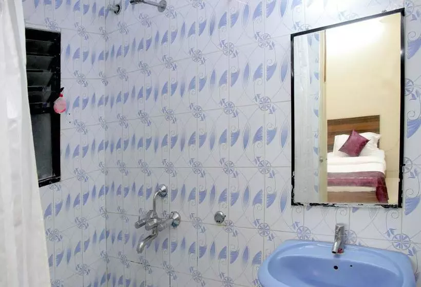 ホテル Oyo Rooms Samarth Nagar Road Varad Ganesh Mandir