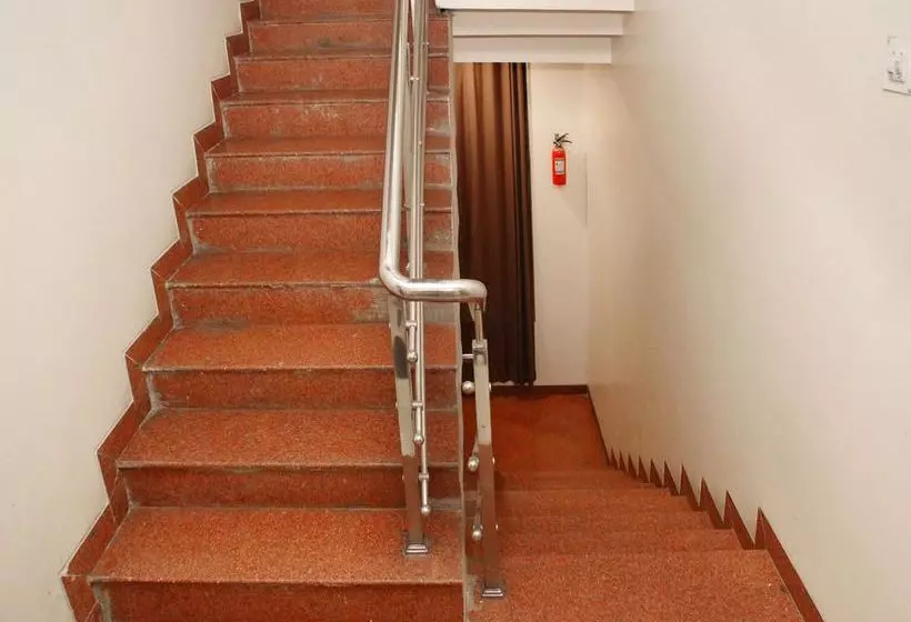 ホテル Oyo Rooms Samarth Nagar Road Varad Ganesh Mandir