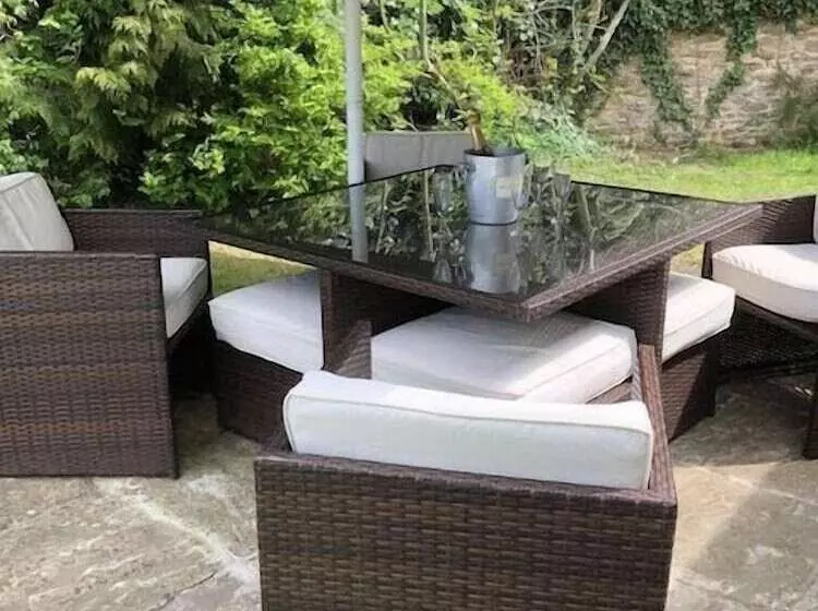 Hotelli Quicksilver Mail