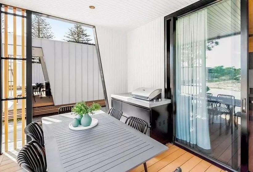 Hotelli Reflections Hawks Nest   Holiday Park