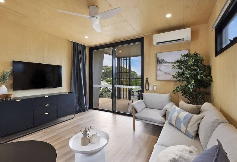 בית מלון כפרי Reflections Hawks Nest Holiday Park