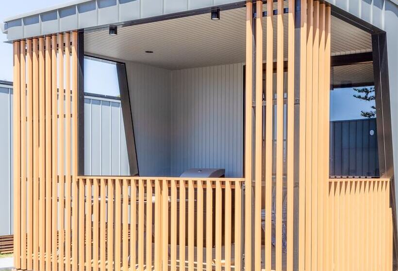 בית מלון כפרי Reflections Hawks Nest Holiday Park