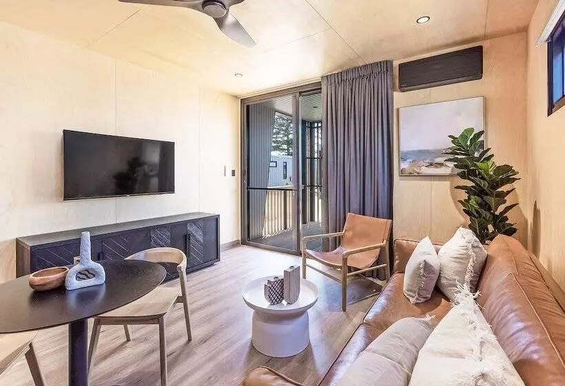 Hotelli Reflections Hawks Nest   Holiday Park