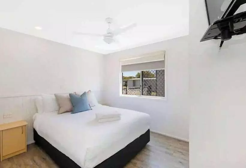 Hotelli Reflections Hawks Nest   Holiday Park