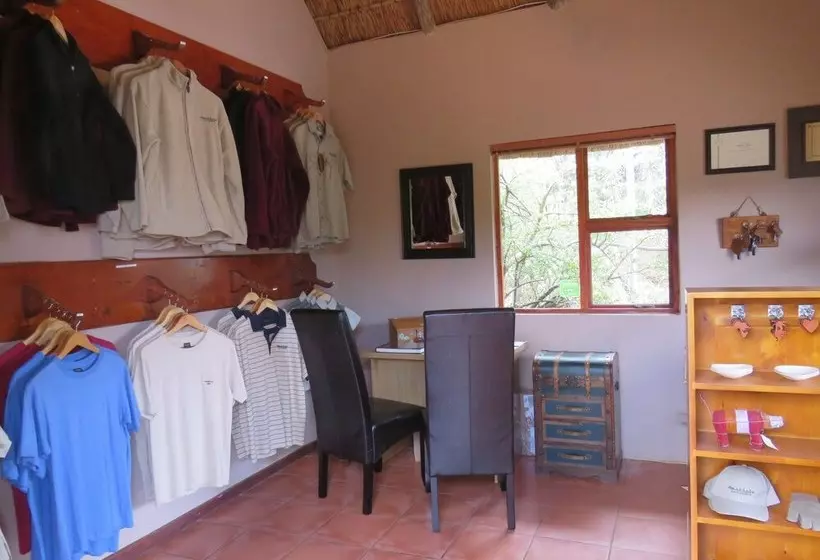 Hotelli Woodbury Lodge – Amakhala Game Reserve