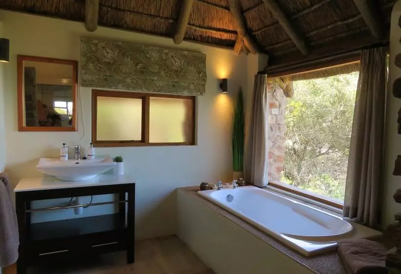 Hotelli Woodbury Lodge – Amakhala Game Reserve