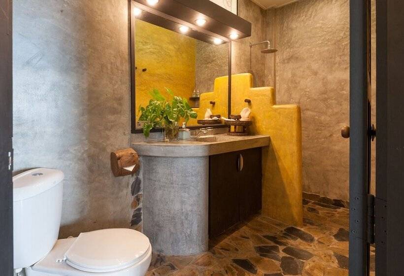 Koh Tao Heights Apartments