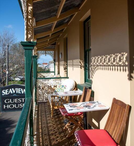 ペンション Seaview House