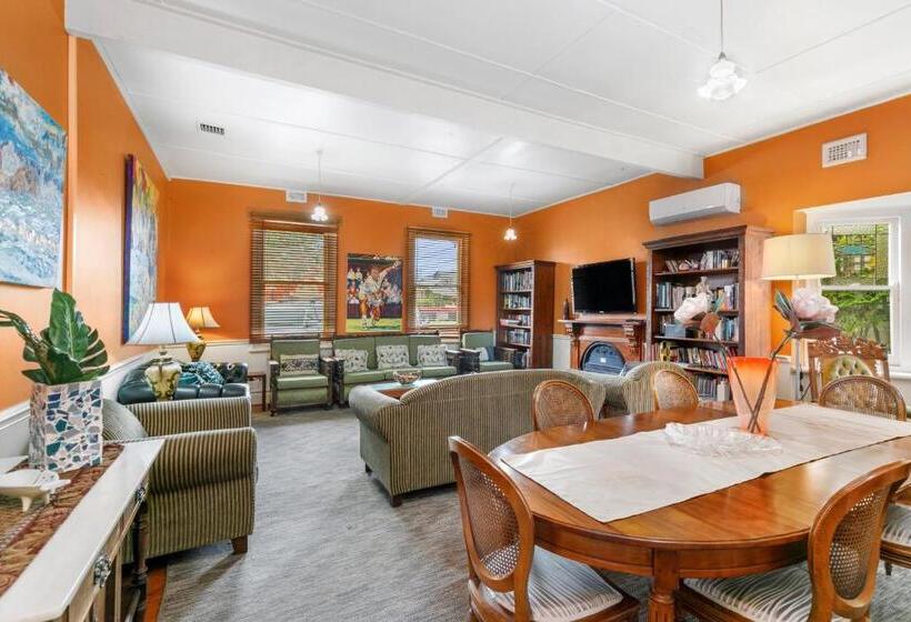 ペンション Seaview House