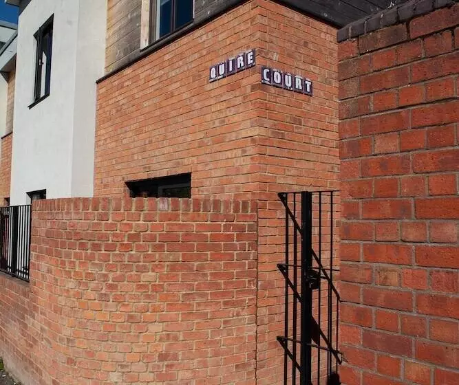 Quire Court Apartments